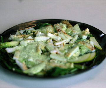 Blæksprutte med efterårsgrønt 